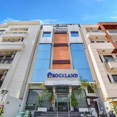 Hotel Rockland Panchsheel Enclave